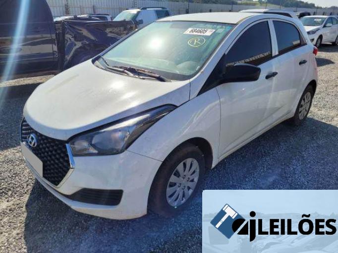 HYUNDAI HB20 19/19